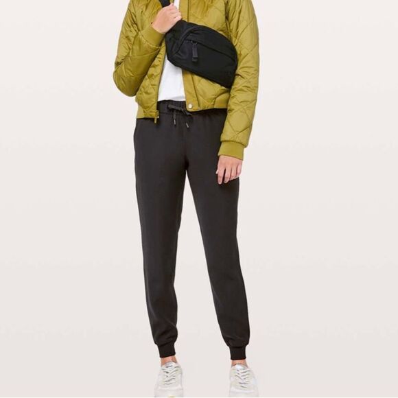 Lululemon On The Fly Jogger Womens 4 Black LW5BZDS Comfy Drawstring Travel - Picture 1 of 14